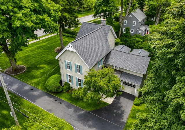 3rd image of 1479 Creek St, Rochester, NY 14625 | MLS# R1690417