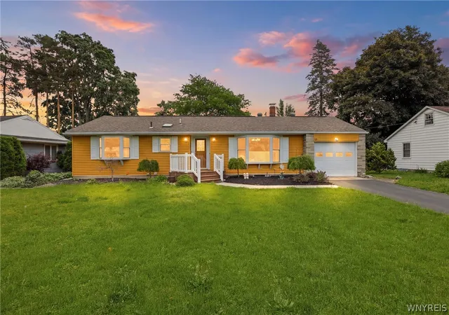 Homes for sale in Batavia City, NY | 13 Farwell Dr, Batavia City, NY 14020 | MLS# B1690975
