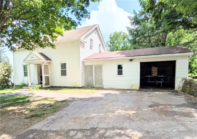 3rd image of 129 Havrish Rd, Stamford, NY 12167 | MLS# R1691362
