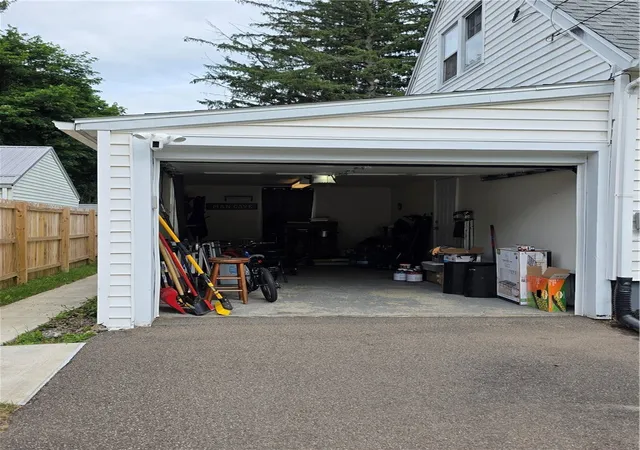 38th image of 4 High St, Corning, NY 14830 | MLS# R1691355