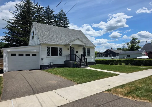 3rd image of 4 High St, Corning, NY 14830 | MLS# R1691355