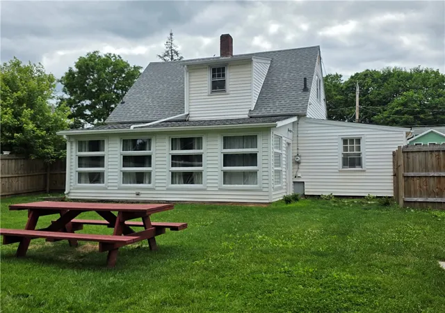 5th image of 4 High St, Corning, NY 14830 | MLS# R1691355