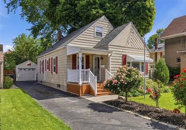 2nd image of 926 Morley Ave, Niagara Falls, NY 14305 | MLS# B1691356
