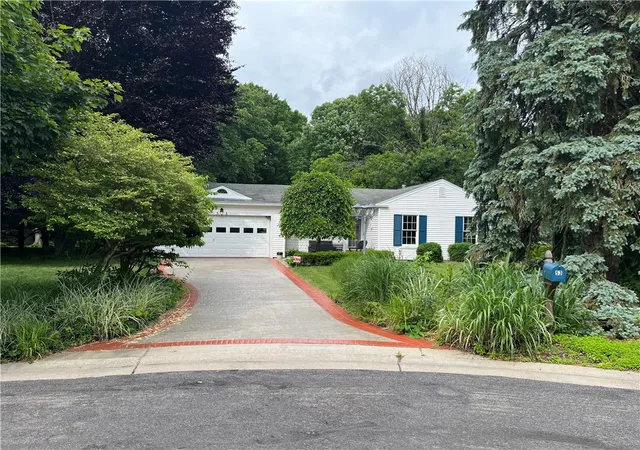 1st image of 53 Cullens, Pittsford, NY 14534 | MLS# R1691188