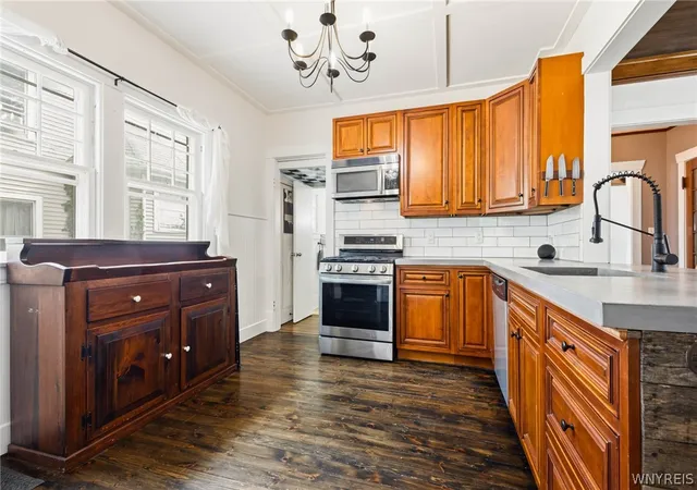 Photo 4 of Sale Pending at 103 Ross St, Batavia, NY 14020 | MLS# B1689806 | Listing updated on 2026-07-15