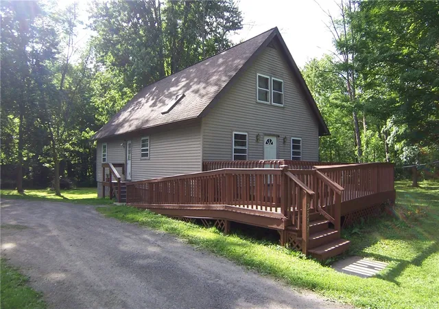 Homes for sale in Palmyra, NY | 2579 Daansen Rd, Palmyra, NY 14522 | MLS# R1691059