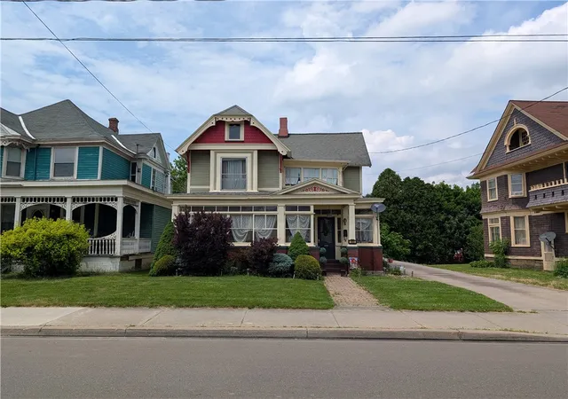 Homes for sale in Bradford City, PA | 373 E Main St, Bradford City, PA 16701 | MLS# R1691425