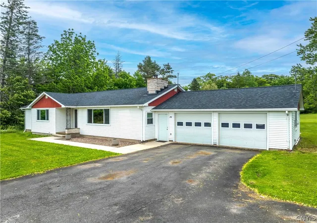 Homes for sale in Richland, NY | 292 County Route 62, Richland, NY 13142 | MLS# S1691430