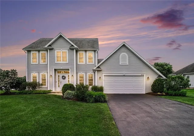40th image of 1032 Castle Bridge Xing, Webster, NY 14580 | MLS# R1690618