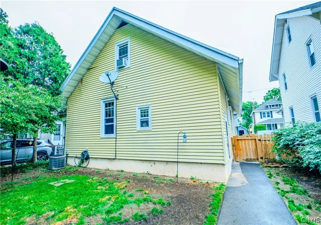 24th image of 105 Dryden Ave, Utica, NY 13502 | MLS# S1691196
