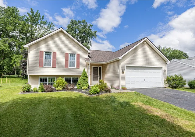 Homes for sale in Walworth, NY | 3337 Evergreen Cir, Walworth, NY 14568 | MLS# R1690603