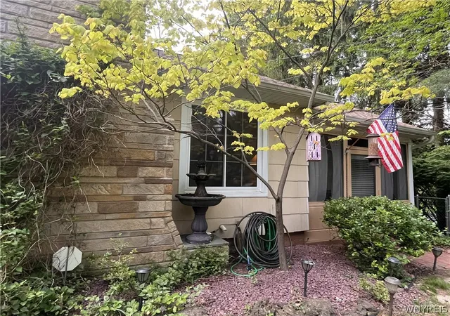 3rd image of 16 Parker Dr, Pittsford, NY 14534 | MLS# B1690659