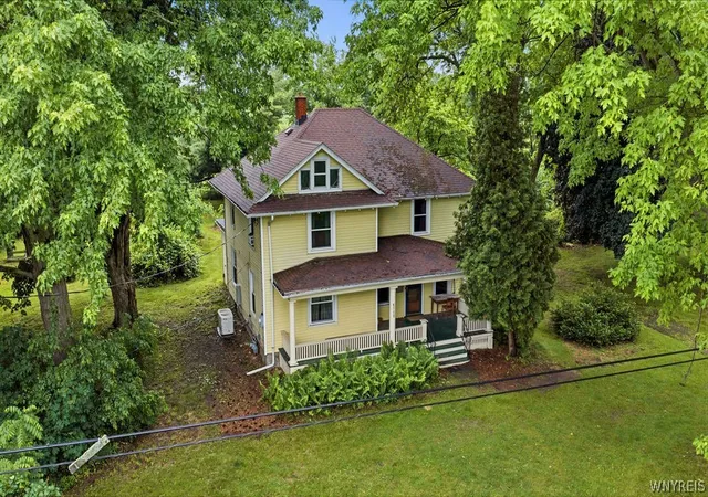 3rd image of 4712 E Lake Rd, Wilson, NY 14028 | MLS# B1691168