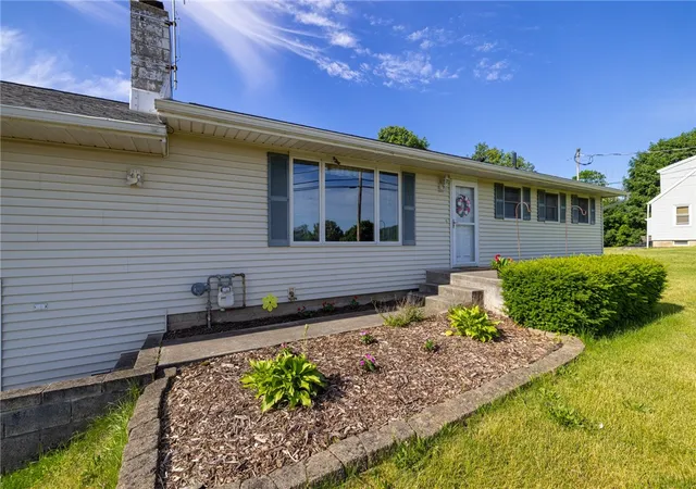Homes for sale in Macedon, NY | 854 Route 31, Macedon, NY 14502 | MLS# R1690750