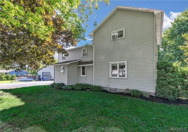 1st image of 4877 Royalton Center Rd, Royalton, NY 14067 | MLS# B1691197