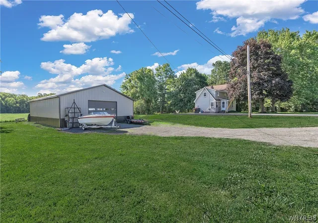 2nd image of 4877 Royalton Center Rd, Royalton, NY 14067 | MLS# B1691197