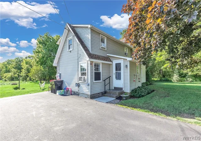 4th image of 4877 Royalton Center Rd, Royalton, NY 14067 | MLS# B1691197