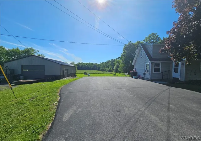 5th image of 4877 Royalton Center Rd, Royalton, NY 14067 | MLS# B1691197