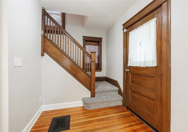 Homes for sale in Rochester, NY | 2 Nursery St, Rochester, NY 14610 | MLS# R1688367