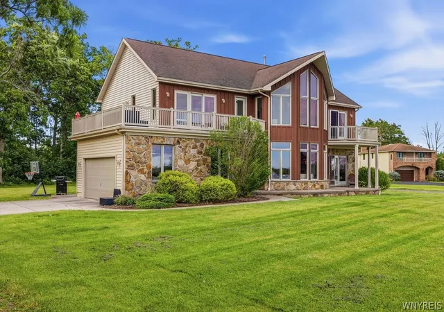 2nd image of 3199 W River Rd, Grand Island, NY 14072 | MLS# B1691049