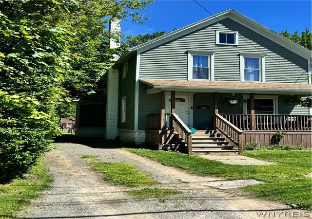 Homes for sale in Shelby, NY | 114 W Oak Orchard St, Shelby, NY 14103 | MLS# B1691464