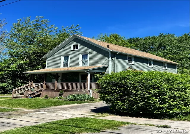 Homes for sale in Shelby, NY | 114 W Oak Orchard St, Shelby, NY 14103 | MLS# B1691464