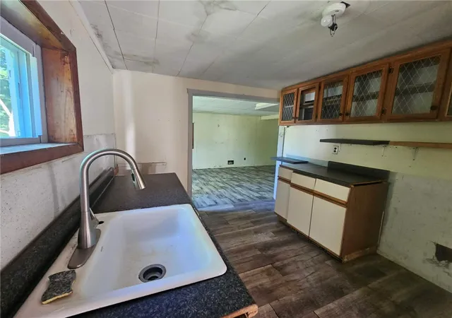 Photo 3 of Single family home for sale at 6049 Lake St, Wolcott, NY 14590 | MLS# R1690565 | Listing updated on 2026-07-29