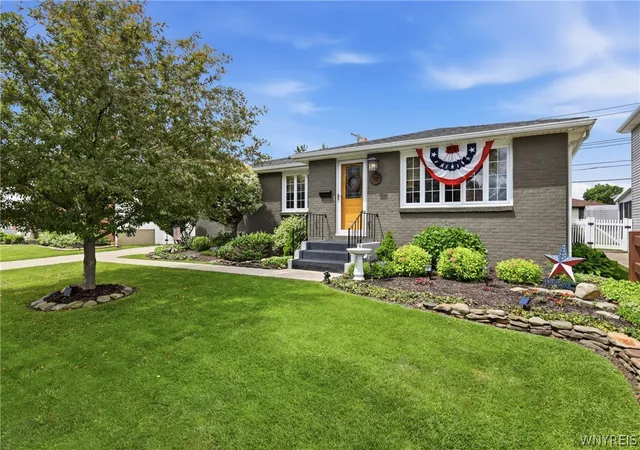 1st image of 65 Leni Ln, Buffalo, NY 14225 | MLS# B1688854