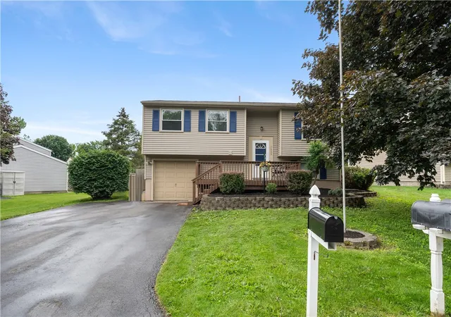 Homes for sale in Walworth, NY | 1533 Elderberry Cir, Walworth, NY 14568 | MLS# R1691397