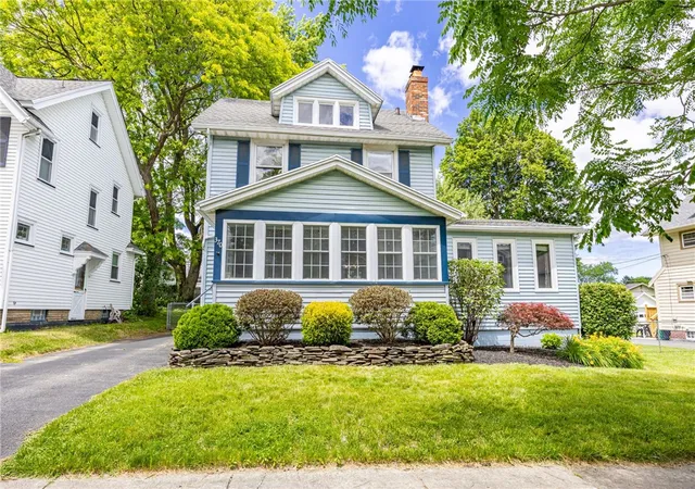 43rd image of 370 Laurelton Rd, Irondequoit, NY 14609 | MLS# R1690942