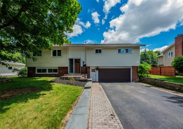 2nd image of 70 Ashley Dr, Rochester, NY 14620 | MLS# R1690770
