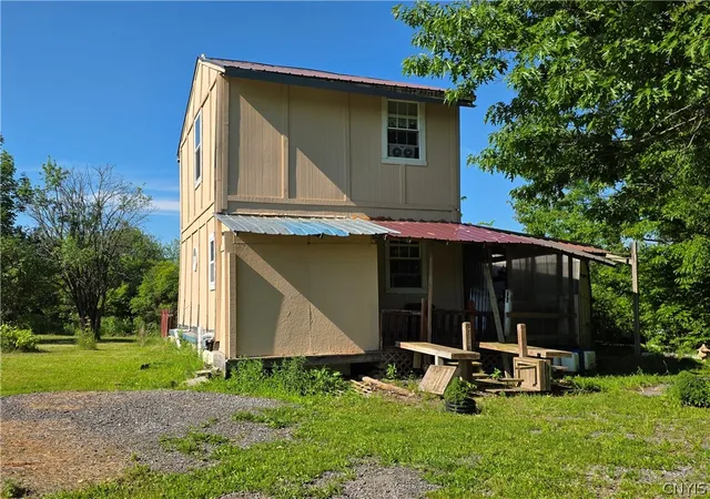 Homes for sale in Hounsfield, NY | 17333 Heron Bay Cliffs, Hounsfield, NY 13685 | MLS# S1691339