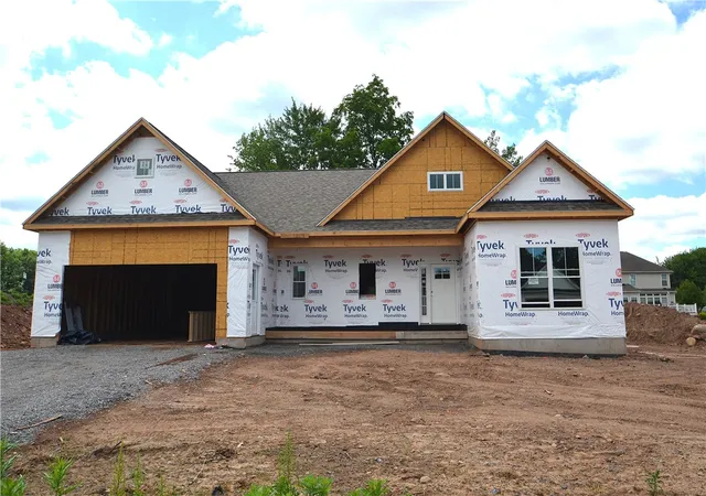 Photo 1 of Sale Pending at 139 Fairbourne Park, Rochester, NY 14626 | MLS# R1691491 | Listing updated on 2026-07-17