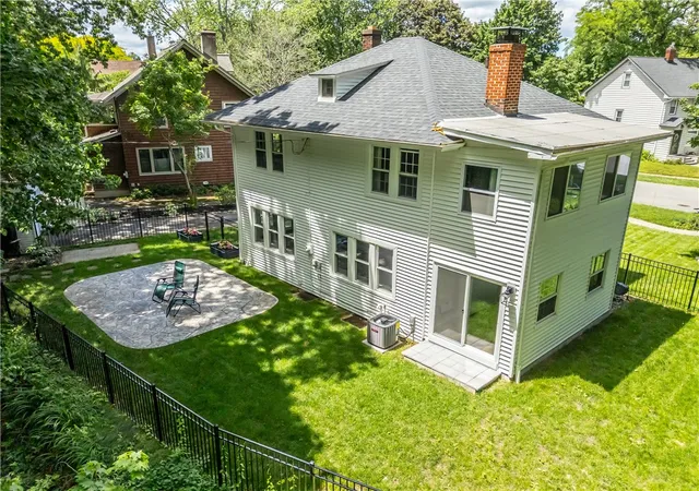 2nd image of 83 Wildmere Rd, Irondequoit, NY 14617 | MLS# R1690789