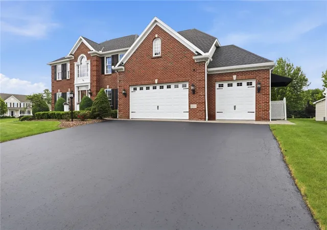 5th image of 29 Dickinson Xing, Fairport, NY 14450 | MLS# R1690961