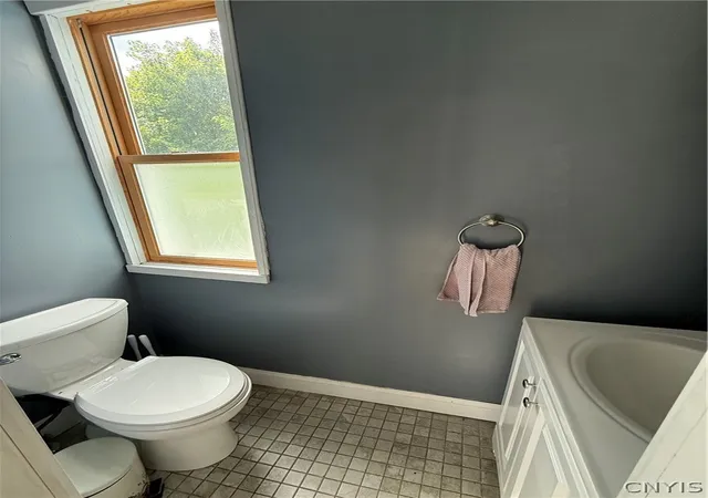 Homes for sale in Auburn, NY | 12 Woodruff Pl, Auburn, NY 13021 | MLS# S1691514