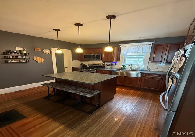 Homes for sale in Auburn, NY | 12 Woodruff Pl, Auburn, NY 13021 | MLS# S1691514