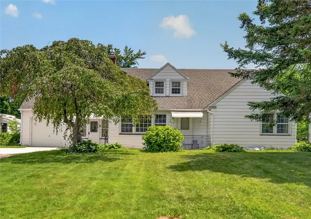 1st image of 319 Windsor Rd, Rochester, NY 14612 | MLS# R1690233