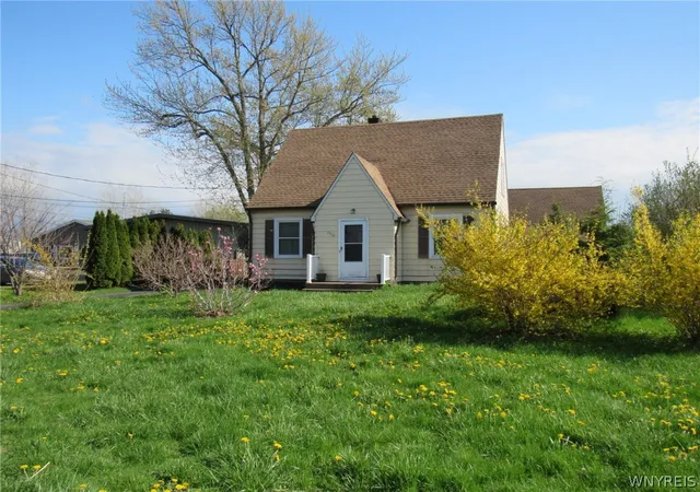 2nd image of 3020 Niagara Falls Blvd, Wheatfield, NY 14120 | MLS# B1691521