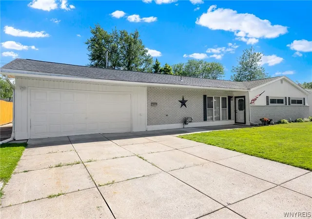 4th image of 51 Donna Ct, Depew, NY 14043 | MLS# B1691396