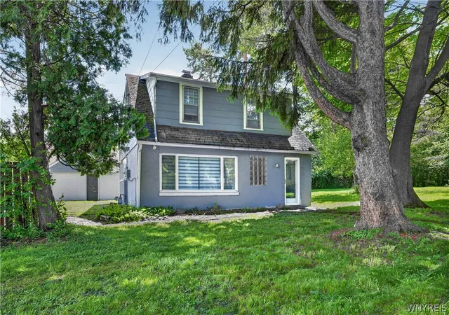 Homes for sale in Hamburg, NY | 2623 Hakanaw Ave, Hamburg, NY 14075 | MLS# B1690969