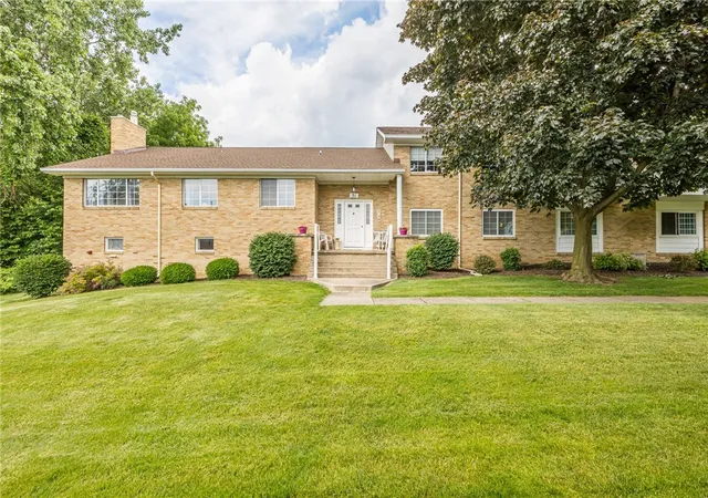 Photo 1 of Sale Pending at 31a Veldor Park, Rochester, NY 14612 | MLS# R1689938 | Listing updated on 2026-06-26