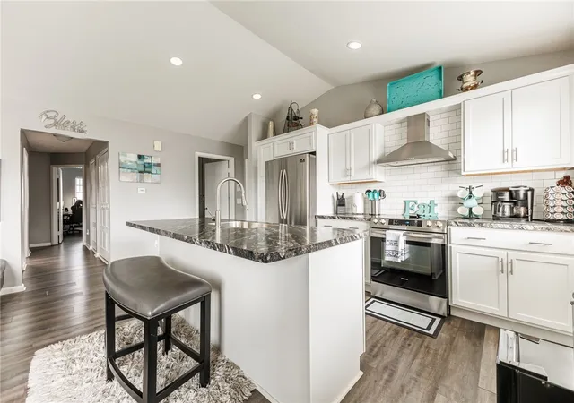 Listing Photo 5 - Condo for sale in building located at 31a Veldor Park, Rochester, NY 14612