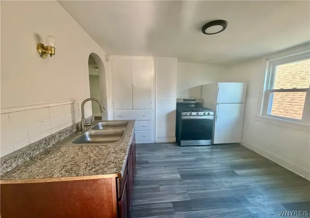 Listing Photo 4 - Condo for sale in building located at 57 Floss Ave, Buffalo, NY 14211