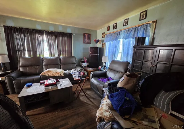 Photo 4 of Sale Pending at 117 Everingham Rd, Syracuse, NY 13205 | MLS# S1690561 | Listing updated on 2026-06-30