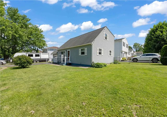 Homes for sale in Gates, NY | 104 Rahway Rd, Gates, NY 14606 | MLS# R1689450