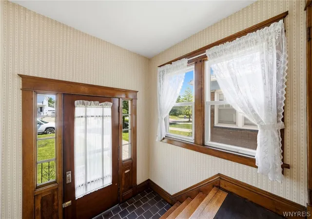 Listing Photo 4 - Condo for sale in building located at 160 Lovering Ave, Buffalo, NY 14216
