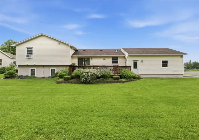 22nd image of 920 Peirson Ave, Newark, NY 14513 | MLS# R1691386