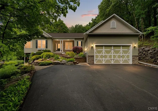 Photo 1 of Single family home for sale at 4324 Lafayette Rd, Jamesville, NY 13078 | MLS# S1687783 | Listing updated on 2026-08-01