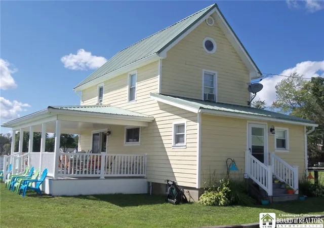4th image of 2719 Willow Ave, Jamestown, NY 14701 | MLS# R1691584